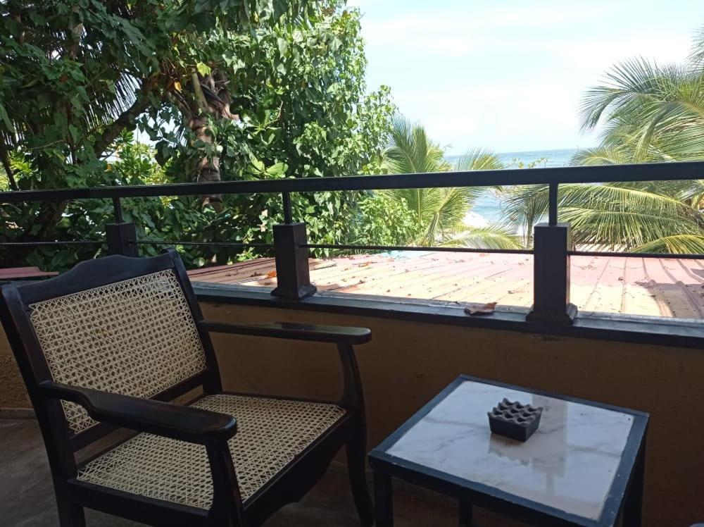 Hotel Toddy Unawatuna Exterior foto